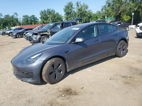 5YJ3E1EBXPF618985 2023 TESLA MODEL 3 - Image 1