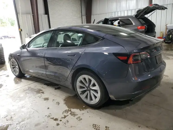 5YJ3E1EBXPF624057 2023 TESLA MODEL 3 - Image 2