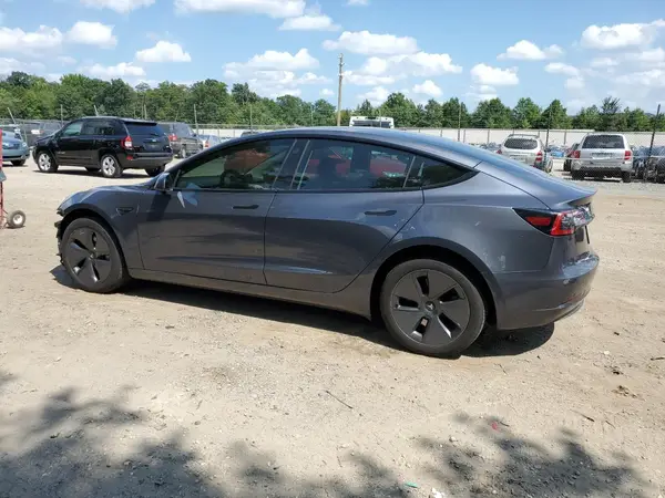5YJ3E1EBXPF628657 2023 TESLA MODEL 3 - Image 2