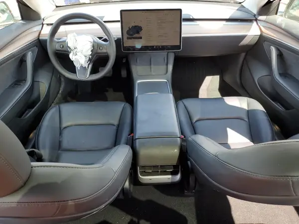 5YJ3E1EBXPF633082 2023 TESLA MODEL 3 - Image 8
