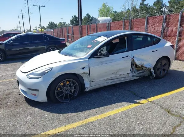 5YJ3E1EBXPF658869 2023 TESLA MODEL 3 - Image 2