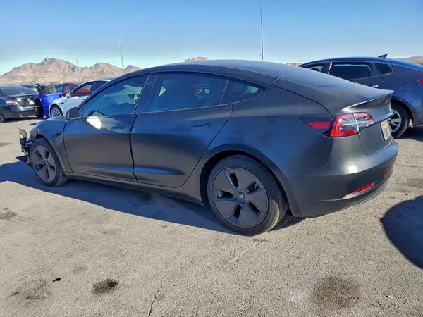 5YJ3E1EBXPF661237 2023 TESLA MODEL 3 - Image 2