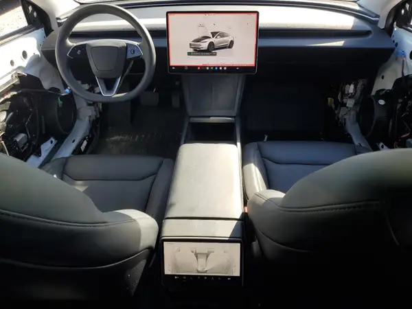 5YJ3E1EBXRF717034 2024 TESLA MODEL 3 - Image 8