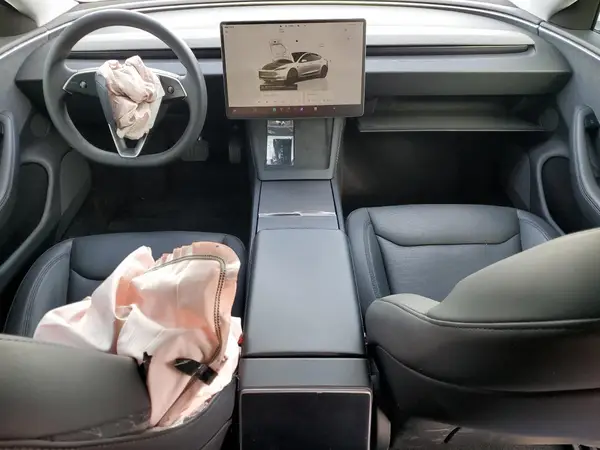 5YJ3E1EBXRF718376 2024 TESLA MODEL 3 - Image 8