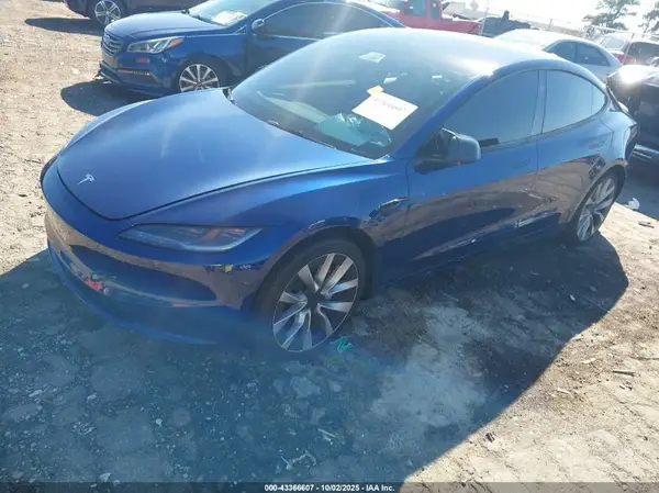 5YJ3E1EBXRF731208 2024 TESLA MODEL 3 - Image 2