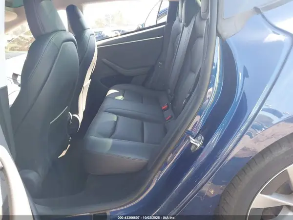 5YJ3E1EBXRF731208 2024 TESLA MODEL 3 - Image 8