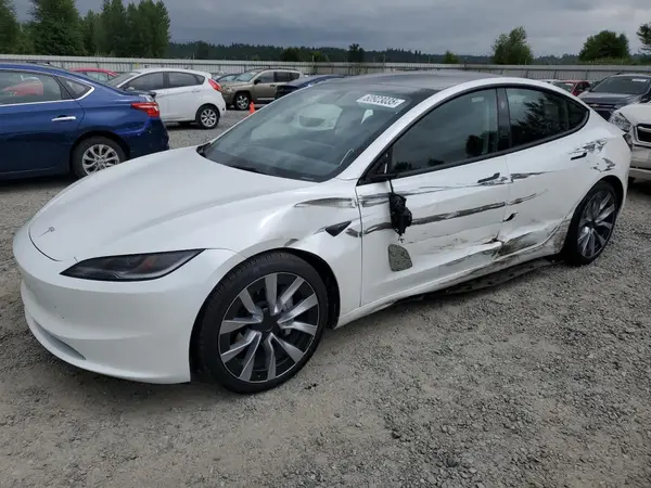5YJ3E1EBXRF731211 2024 TESLA MODEL 3 - Image 1