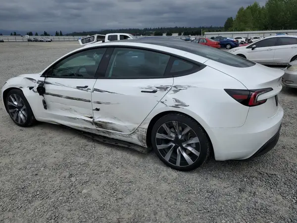 5YJ3E1EBXRF731211 2024 TESLA MODEL 3 - Image 2