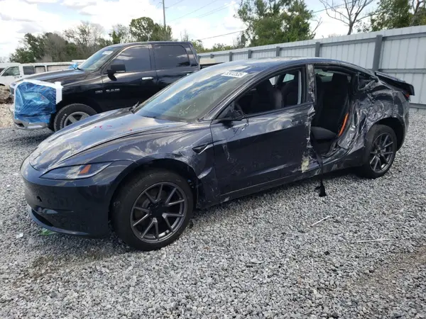 5YJ3E1EBXRF737428 2024 TESLA MODEL 3 - Image 1