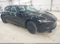 5YJ3E1EBXRF740250 2024 TESLA MODEL 3
