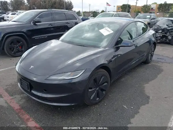5YJ3E1EBXRF754293 2024 TESLA MODEL 3 - Image 2