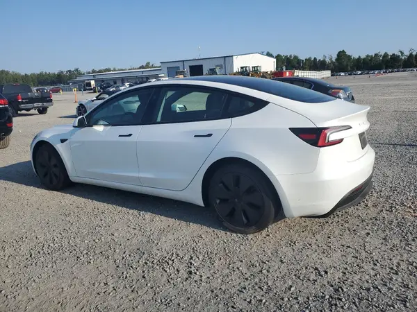 5YJ3E1EBXRF754634 2024 TESLA MODEL 3 - Image 2