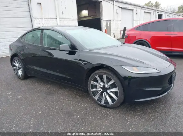5YJ3E1EBXRF768758 2024 TESLA MODEL 3 - Image 1
