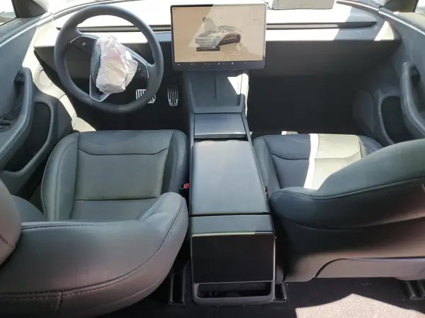 5YJ3E1EBXRF796379 2024 TESLA MODEL 3 - Image 8