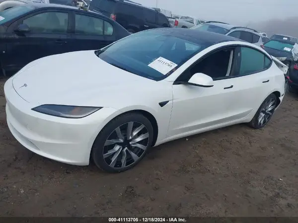 5YJ3E1EBXRF798360 2024 TESLA MODEL 3 - Image 2