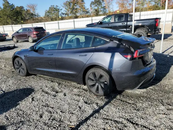 5YJ3E1EBXRF800608 2024 TESLA MODEL 3 - Image 2
