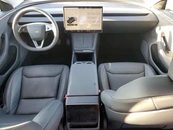 5YJ3E1EBXRF800608 2024 TESLA MODEL 3 - Image 8