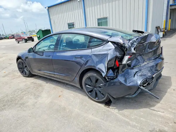 5YJ3E1EBXRF801337 2024 TESLA MODEL 3 - Image 2