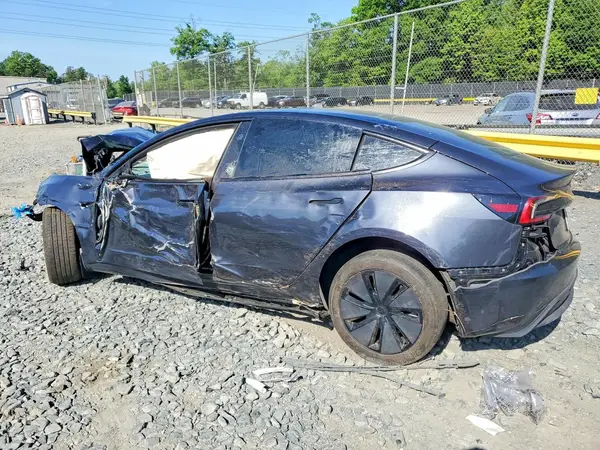 5YJ3E1EBXRF806599 2024 TESLA MODEL 3 - Image 2