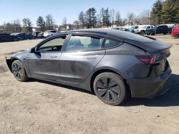 5YJ3E1EBXRF811947 2024 TESLA MODEL 3 - Image 2