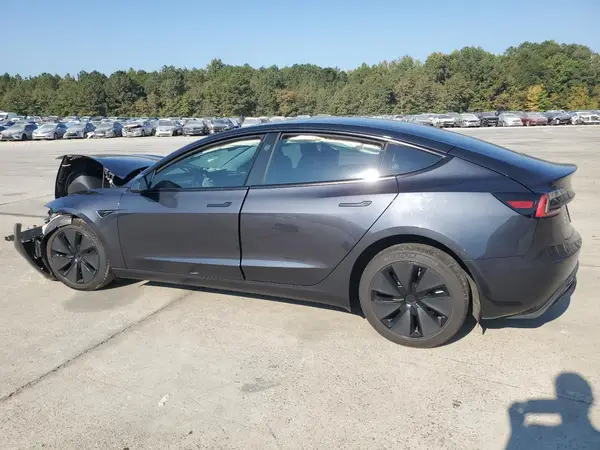 5YJ3E1EBXRF811950 2024 TESLA MODEL 3 - Image 2