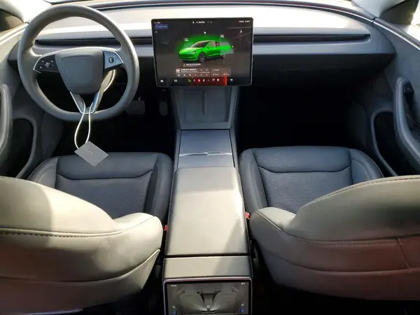 5YJ3E1EBXRF814606 2024 TESLA MODEL 3 - Image 8