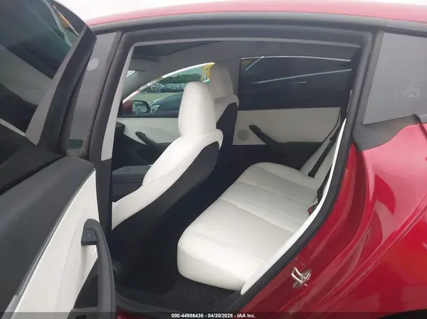 5YJ3E1EBXRF815108 2024 TESLA MODEL 3 - Image 8