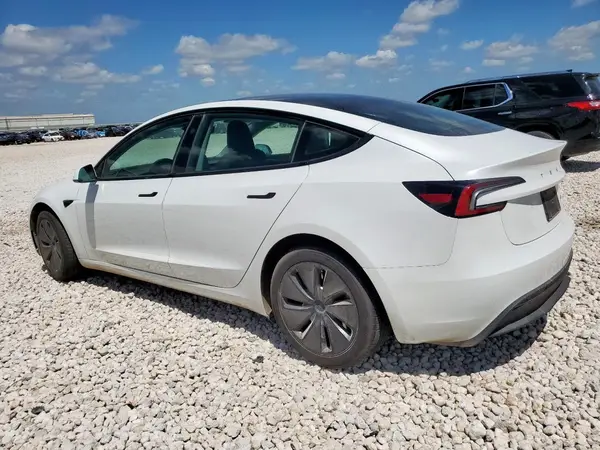 5YJ3E1EBXRF815139 2024 TESLA MODEL 3 - Image 2