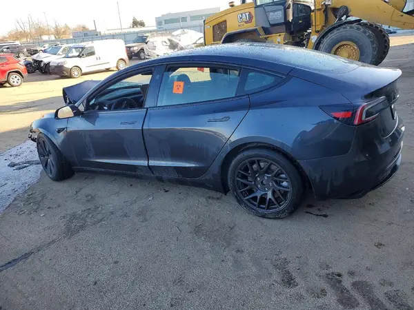 5YJ3E1EBXRF815772 2024 TESLA MODEL 3 - Image 2