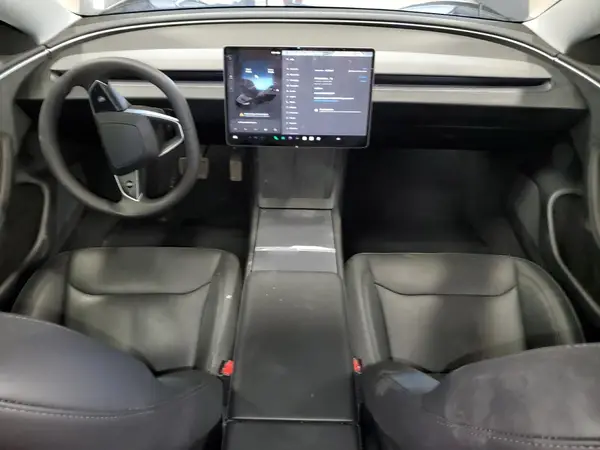 5YJ3E1EBXRF818977 2024 TESLA MODEL 3 - Image 8