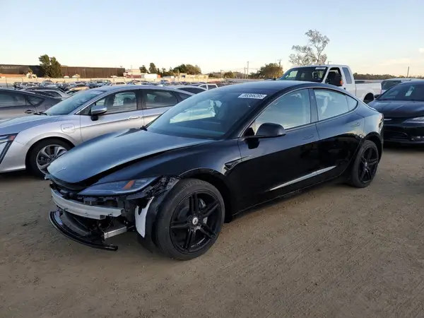 5YJ3E1EBXRF823130 2024 TESLA MODEL 3 - Image 1