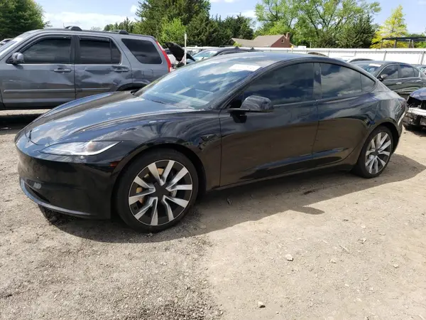 5YJ3E1EBXRF827596 2024 TESLA MODEL 3 - Image 1