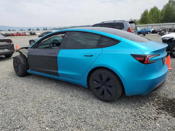 5YJ3E1EBXRF829543 2024 TESLA MODEL 3 - Image 2