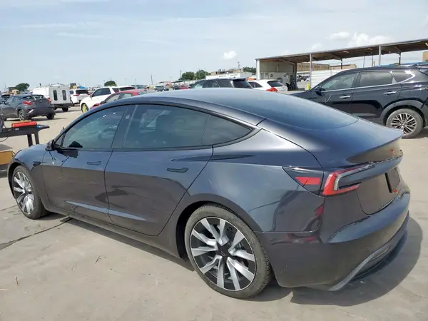 5YJ3E1EBXRF834984 2024 TESLA MODEL 3 - Image 2