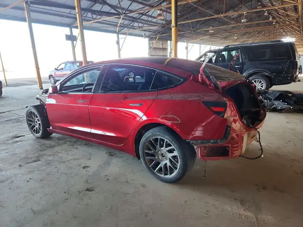 5YJ3E1EBXRF835343 2024 TESLA MODEL 3 - Image 2