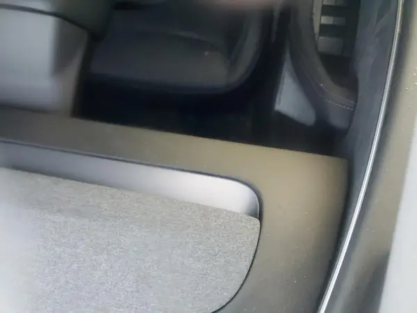 5YJ3E1EBXRF836847 2024 TESLA MODEL 3 - Image 8