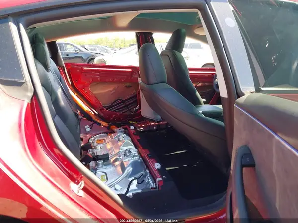 5YJ3E1EBXRF843667 2024 TESLA MODEL 3 - Image 8