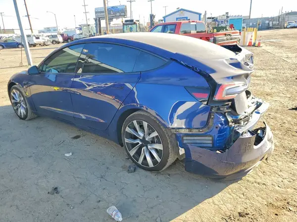 5YJ3E1EBXRF859481 2024 TESLA MODEL 3 - Image 2