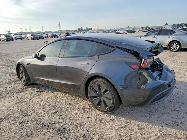 5YJ3E1EBXRF866897 2024 TESLA MODEL 3 - Image 2