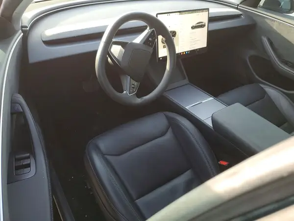 5YJ3E1EBXRF866897 2024 TESLA MODEL 3 - Image 8