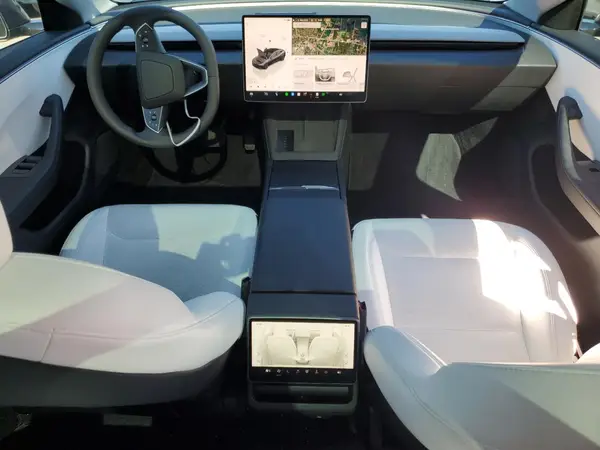5YJ3E1EBXSF000722 2025 TESLA MODEL 3 - Image 8