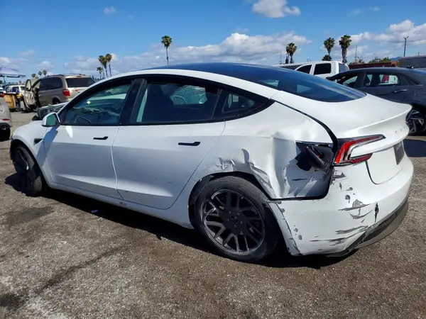 5YJ3E1EBXSF019125 2025 TESLA MODEL 3 - Image 2
