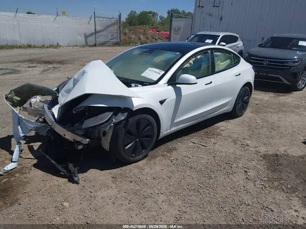 5YJ3E1EBXSF021523 2025 TESLA MODEL 3 - Image 2