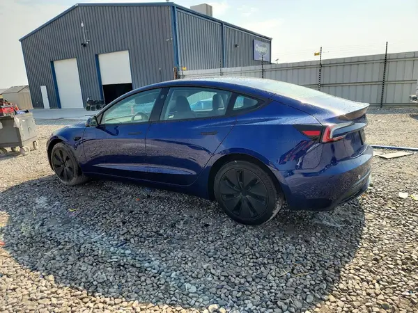 5YJ3E1EBXSF044509 2025 TESLA MODEL 3 - Image 2