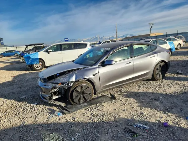 5YJ3E1EBXSF048785 2025 TESLA MODEL 3 - Image 1