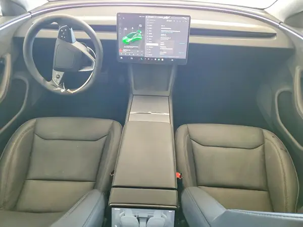 5YJ3E1EBXSF055168 2025 TESLA MODEL 3 - Image 8