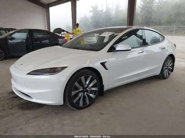 5YJ3E1EBXSF875007 2025 TESLA MODEL 3 - Image 2