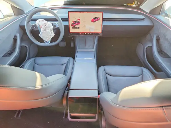 5YJ3E1EBXSF875136 2025 TESLA MODEL 3 - Image 8