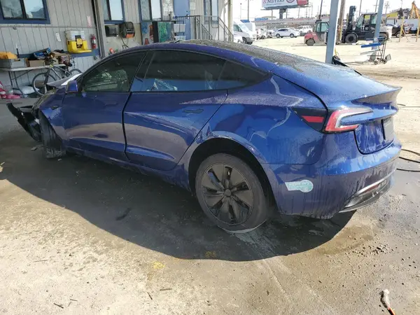5YJ3E1EBXSF886055 2025 TESLA MODEL 3 - Image 2