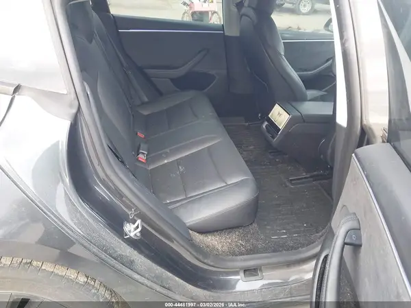5YJ3E1EBXSF898142 2025 TESLA MODEL 3 - Image 8